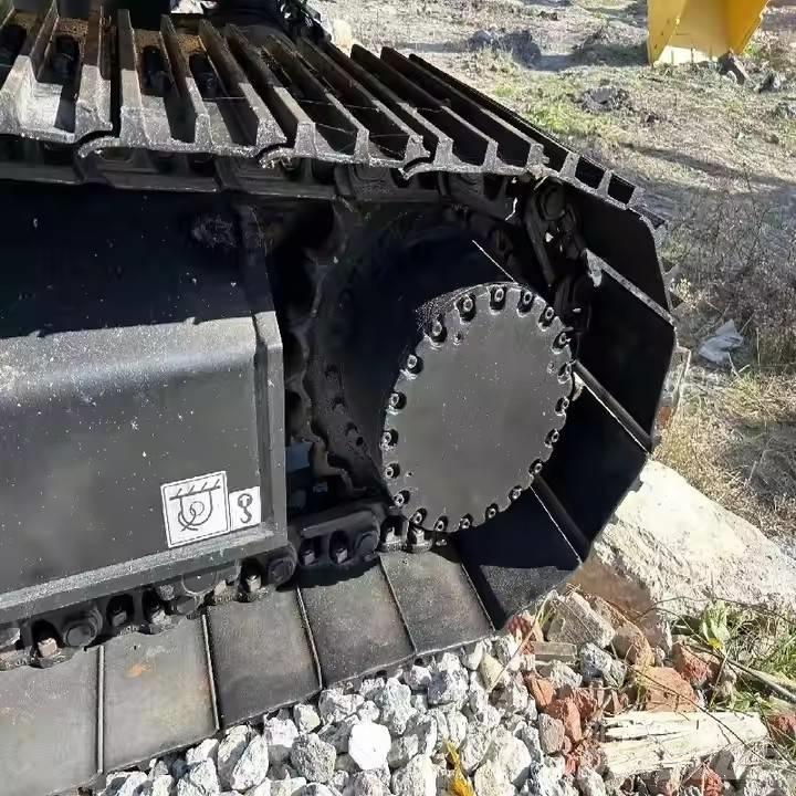 Sany SY215C Raupenbagger