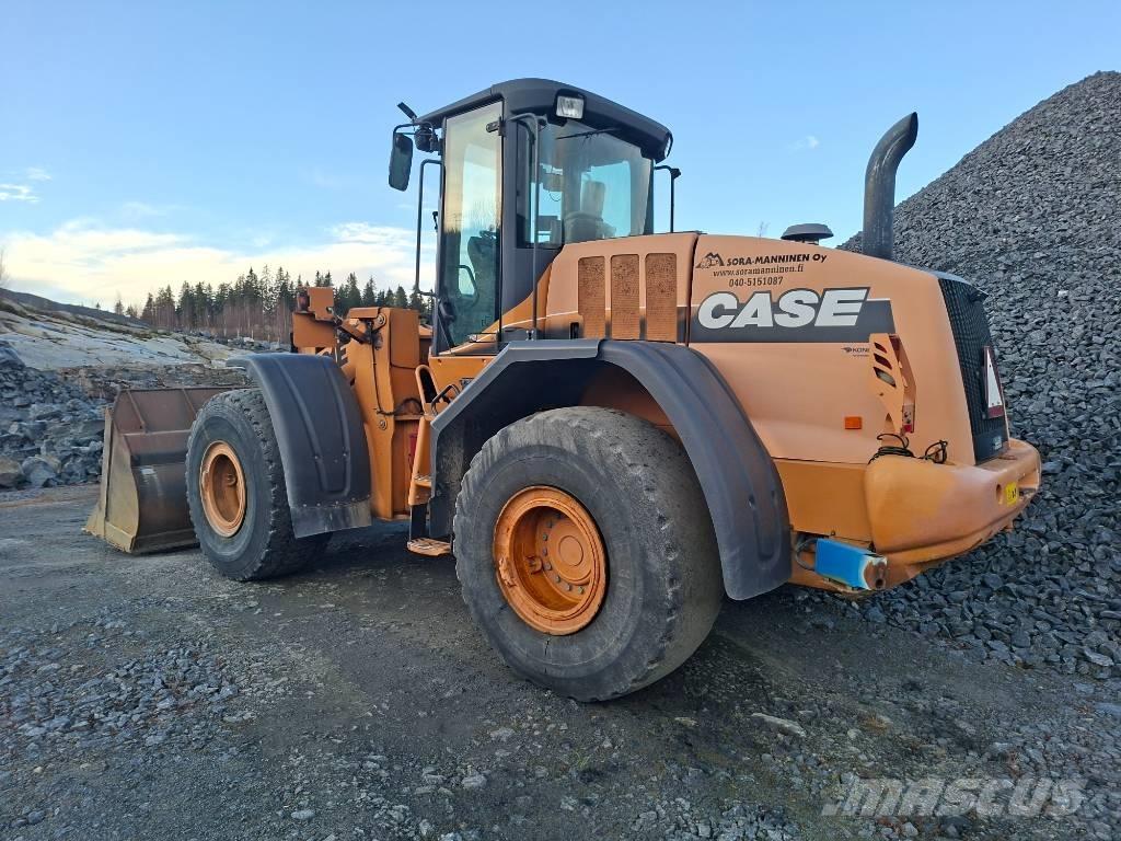 CASE 821 E Radlader