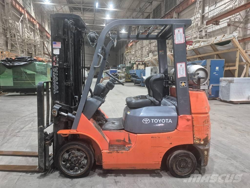 Toyota 7 FGCU 25 Andere Gabelstapler