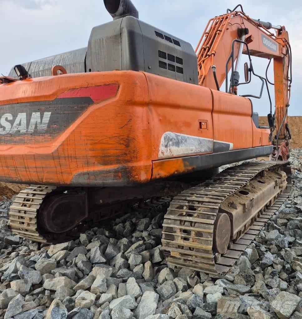 Doosan DX 300 LC-5 Raupenbagger
