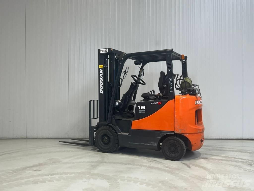 Doosan G18S-5 Gas Stapler