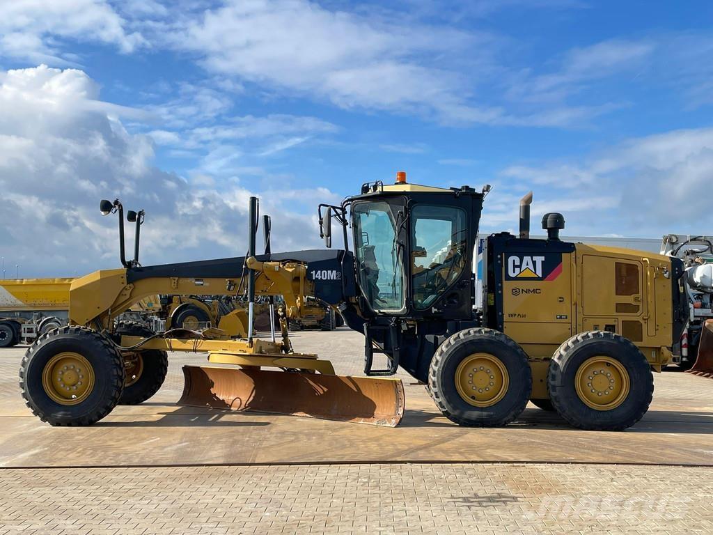 CAT 140M2 Grader
