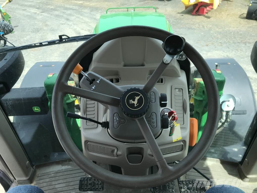 John Deere 6130 M Traktoren