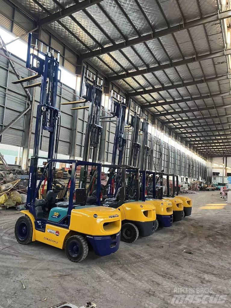 Komatsu FD 30 T-17 Diesel Stapler