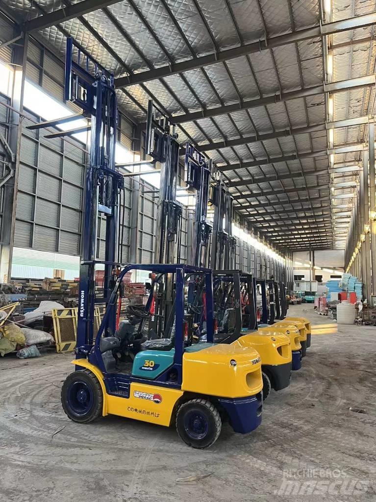 Komatsu FD 30 T-17 Diesel Stapler