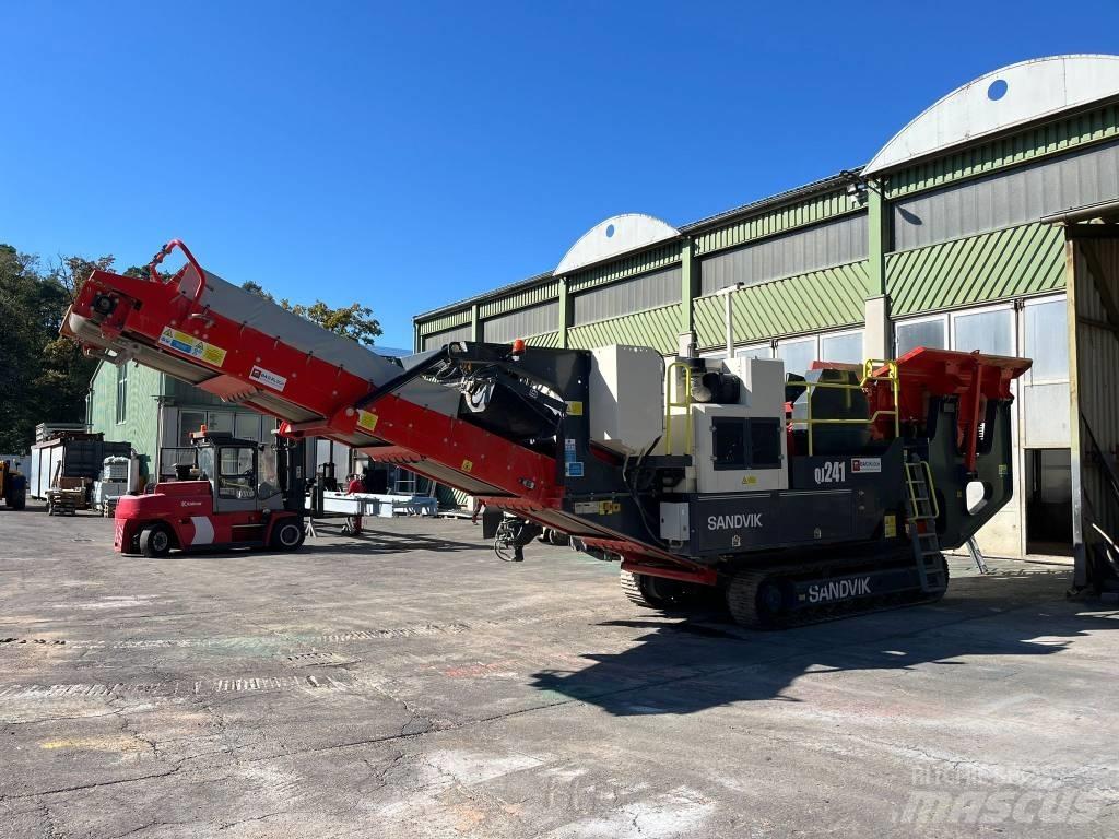 Sandvik QJ 241 Mobile Brecher