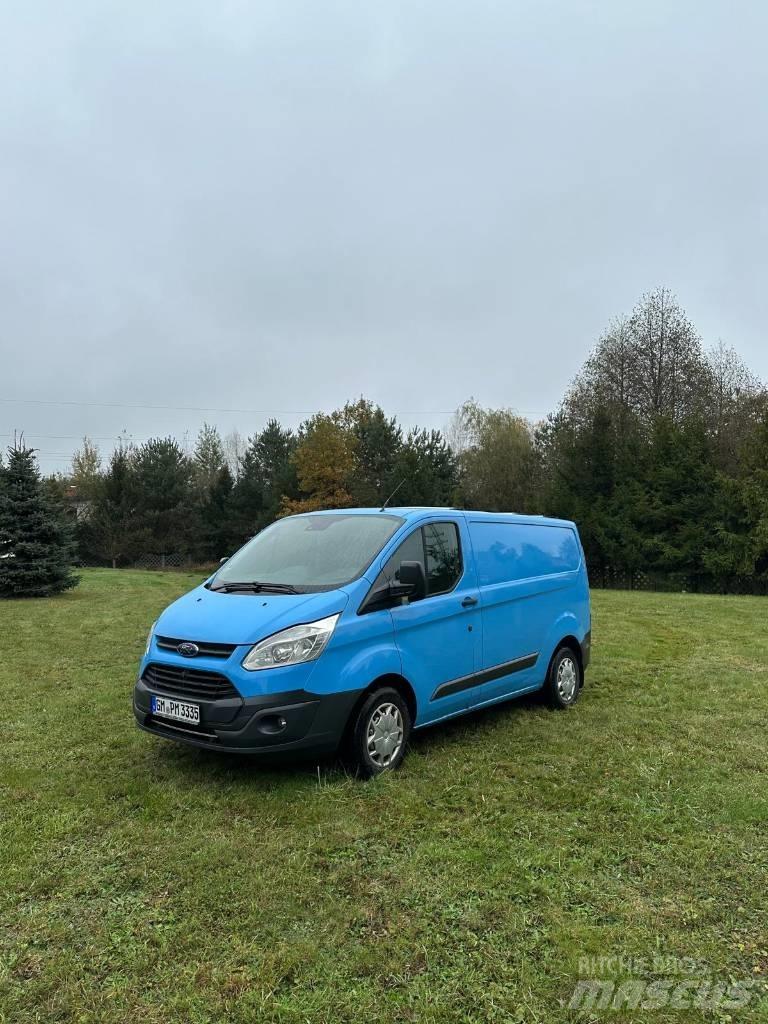 Ford Custom Lieferwagen