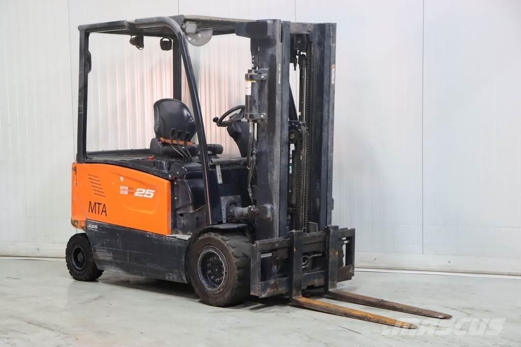 Doosan B25XL-7 Elektro Stapler