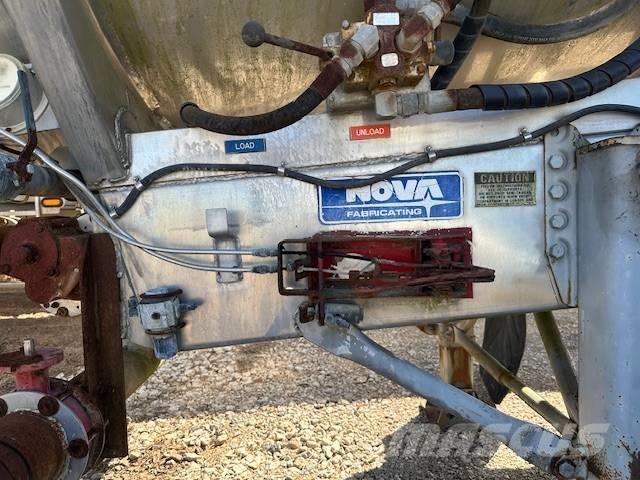  NOVA MC307 7000 GAL Tankanhänger