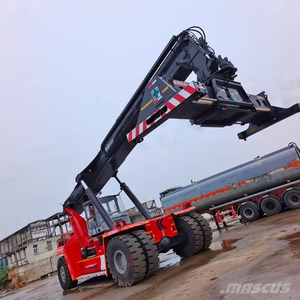 Kalmar DRF450 Reach-Stacker