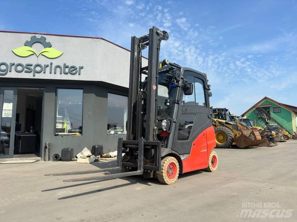 Linde H16T-01 Gas Stapler