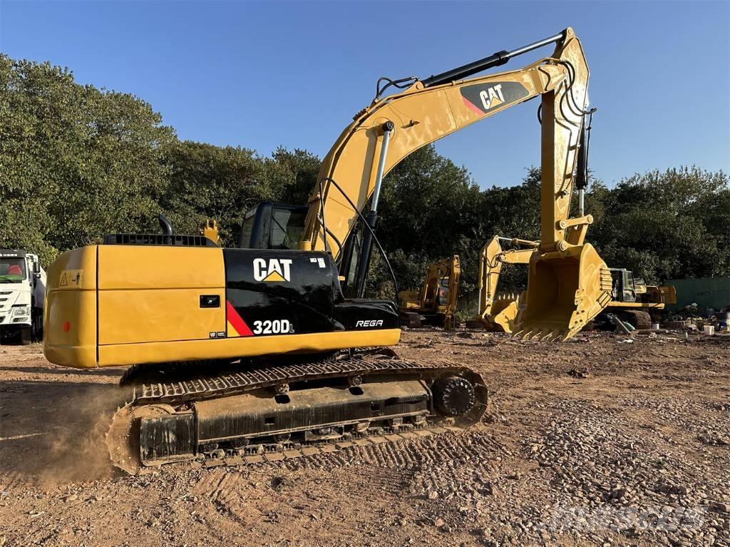 CAT 320DL Raupenbagger