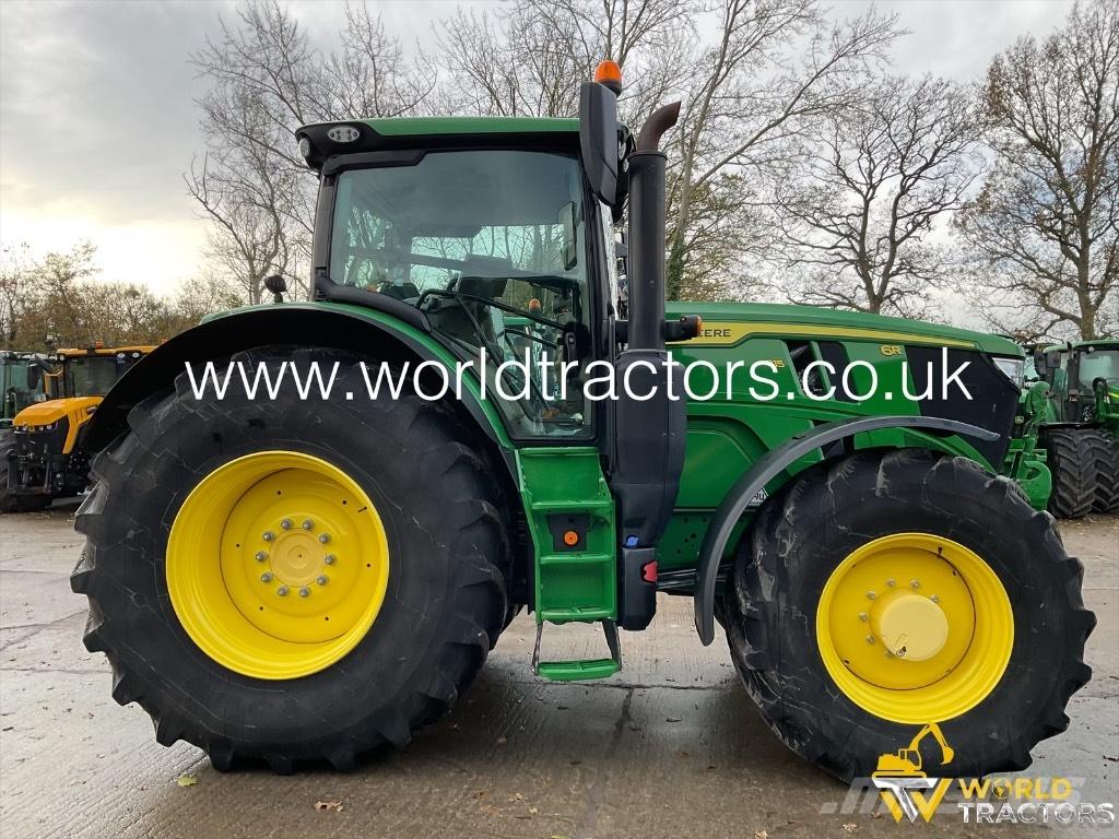 John Deere 6R 215 Traktoren