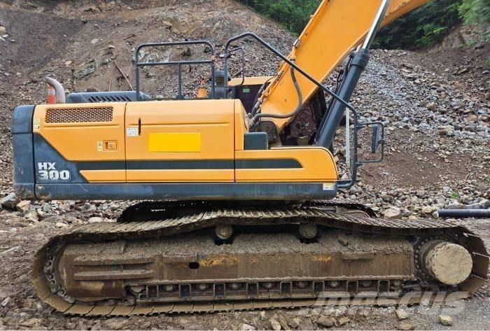 Hyundai HX 300 Raupenbagger