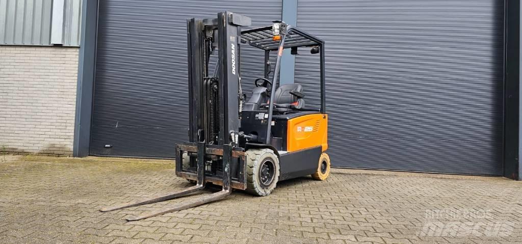 Doosan B 25 X-7 Elektro Stapler