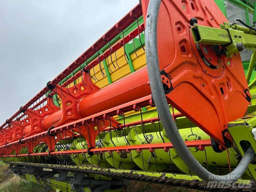 CLAAS Lexion 670 4x4 Mähdrescher