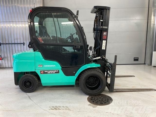 Mitsubishi FD35N Diesel Stapler