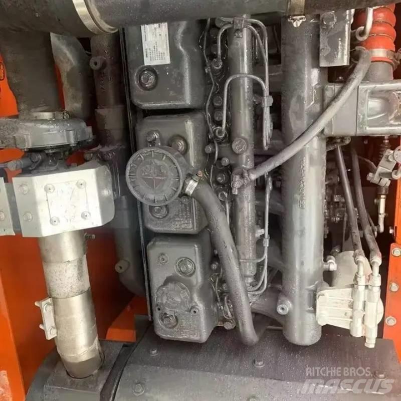 Doosan DX 300 Raupenbagger