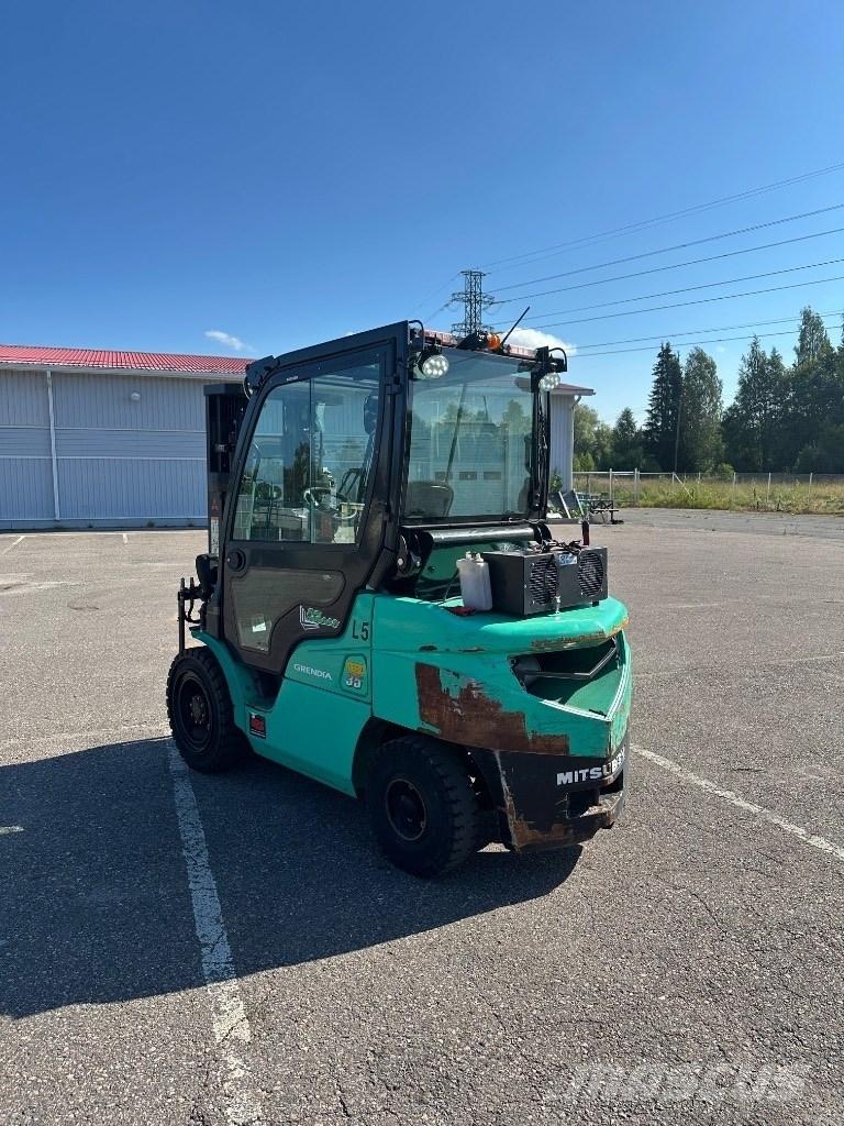 Mitsubishi FD 35 N Diesel Stapler