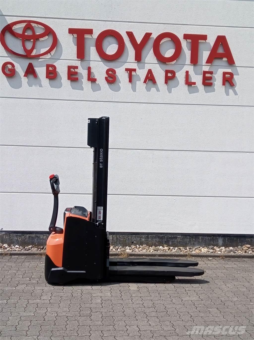 Toyota SWE120L Deichselstapler