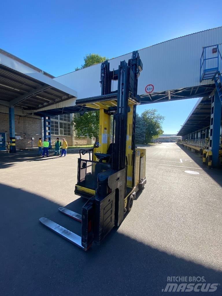 Hyster C1.0 Schmalgangstapler