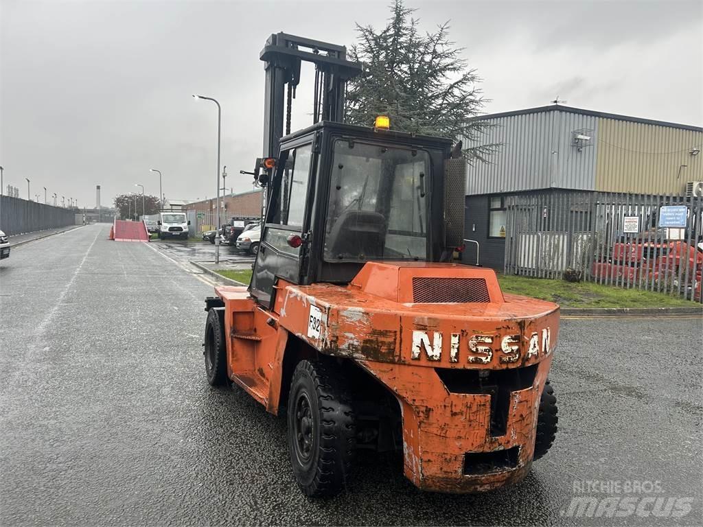 Nissan 20ZVF05H70U Diesel Stapler
