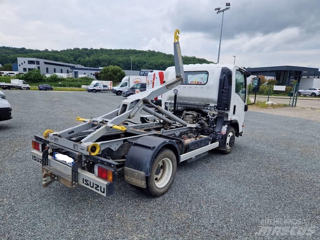 Isuzu N-Series Lieferwagen