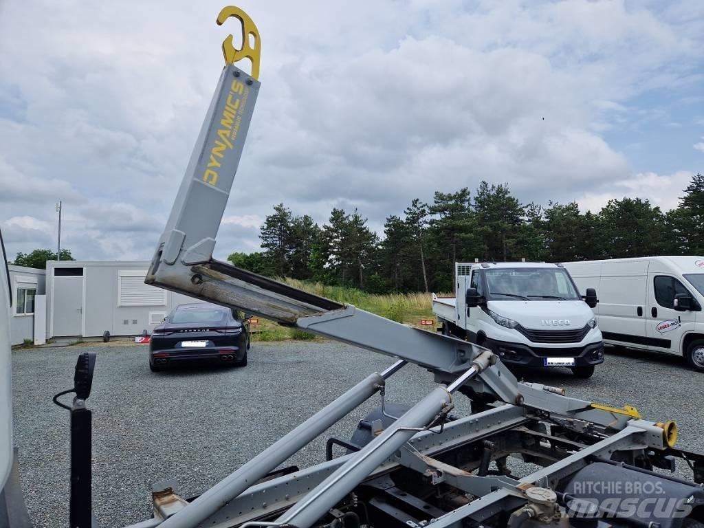 Isuzu N-Series Lieferwagen