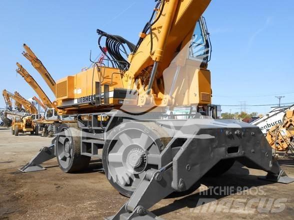 Liebherr A954B Materialumschlag
