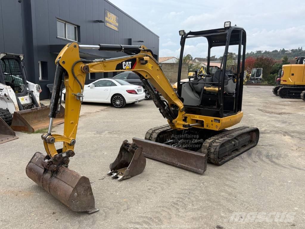 CAT 302.7 CR Minibagger < 7t