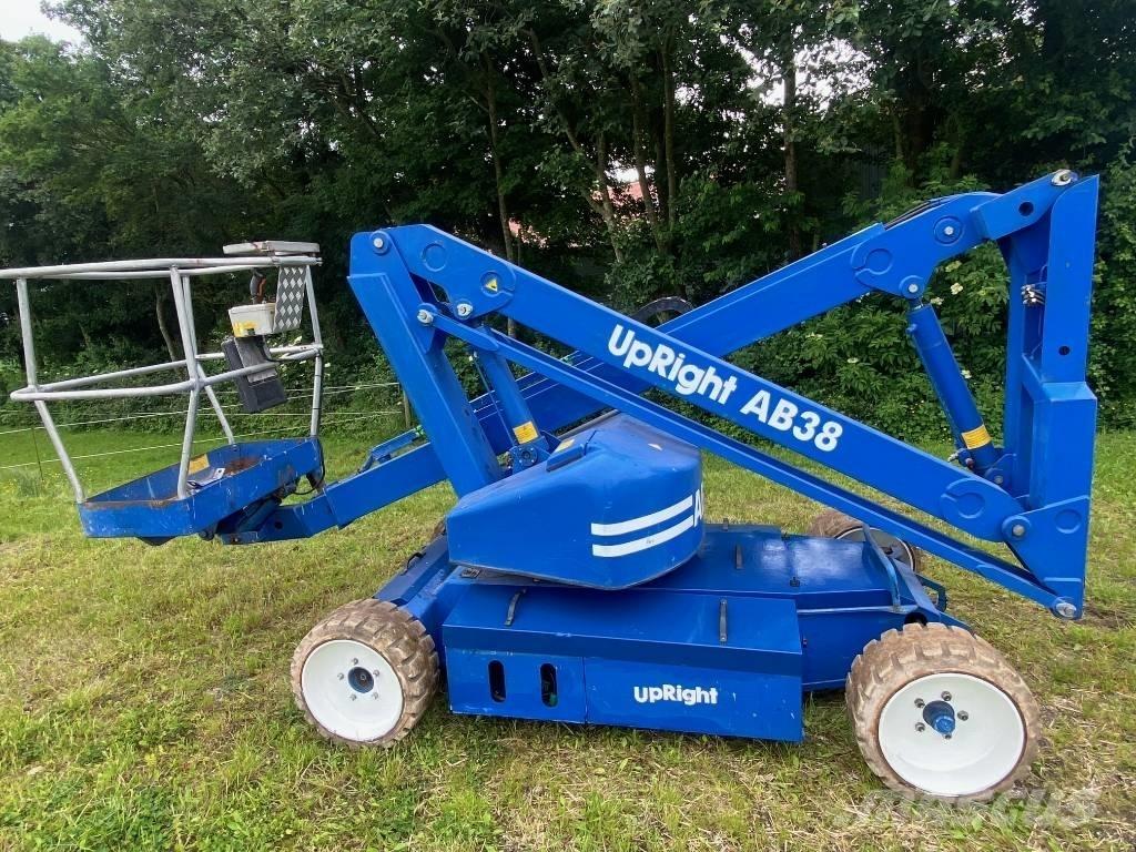 UpRight AB38N Gelenkteleskoparbeitsbühnen