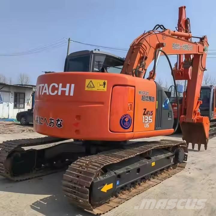 Hitachi ZX 135 Raupenbagger