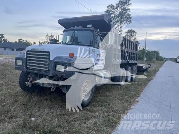 Mack RD688S Kipper