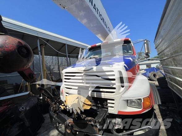 Sterling L9500 Sonstige Baumaschinen