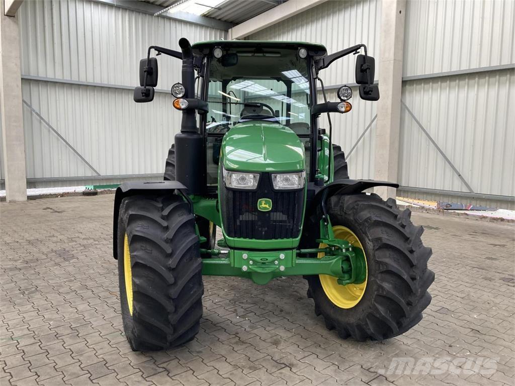 John Deere 5090M Traktoren