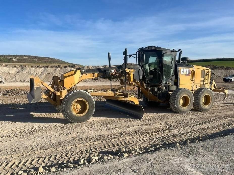 CAT 150 Grader