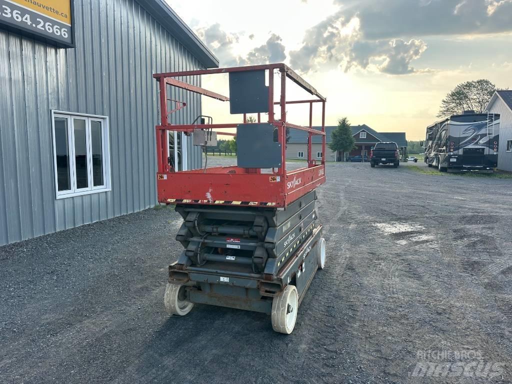 SkyJack SJ 4632 Scheren-Arbeitsbühnen