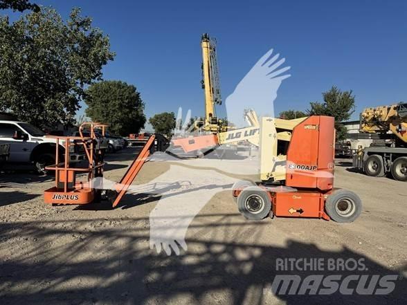 JLG E300AJP Gelenkteleskoparbeitsbühnen