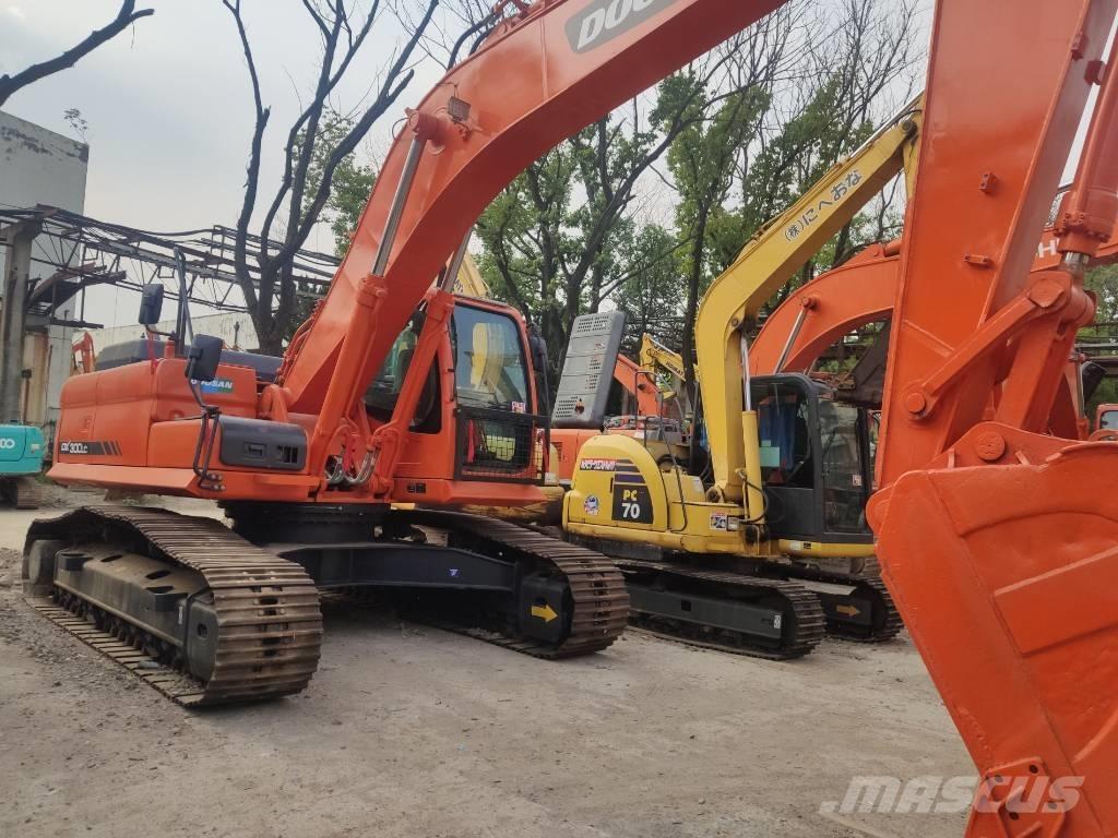 Doosan dx300 Raupenbagger