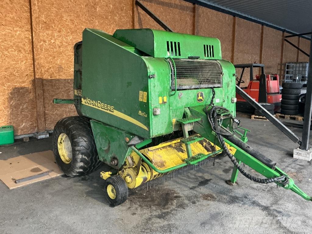 John Deere 578 Rundballenpressen
