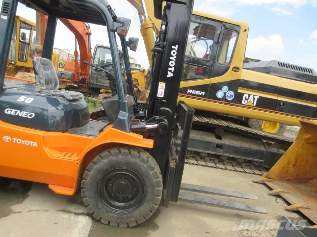 Toyota FD 30 Diesel Stapler