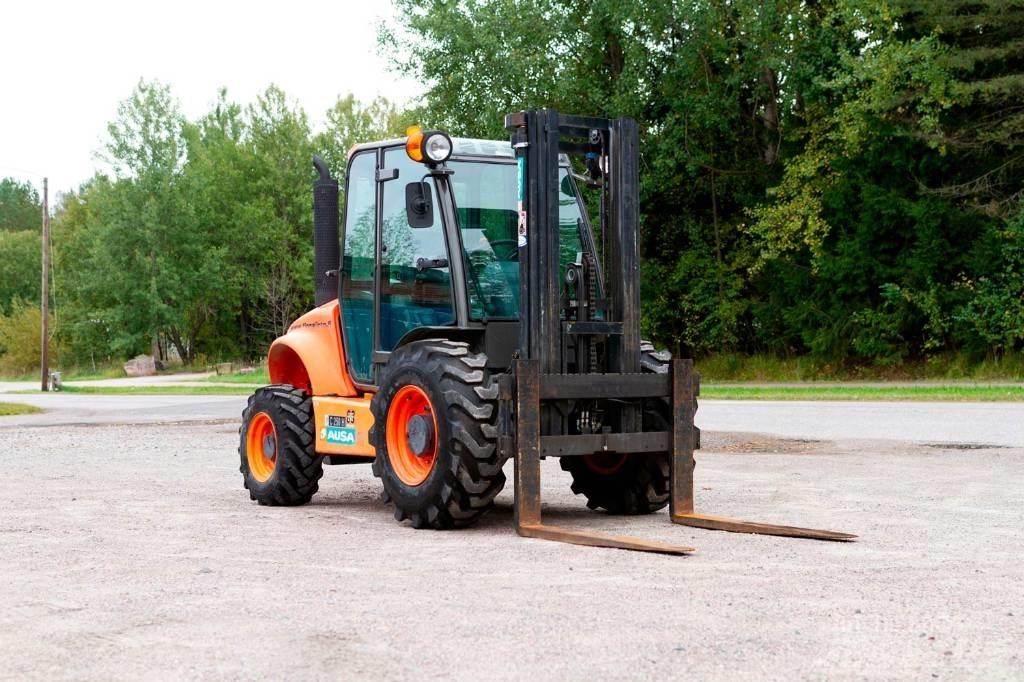 Ausa C 250 H Geländestapler