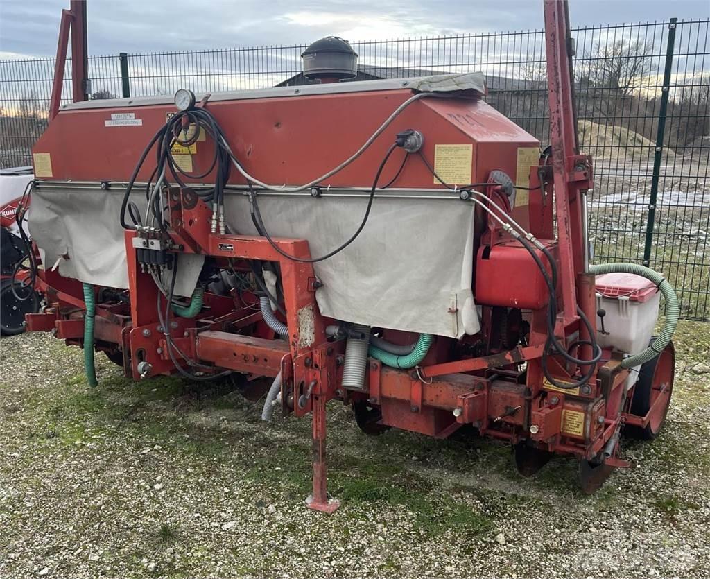 Becker Aeromat Präzisionssaatmaschinen