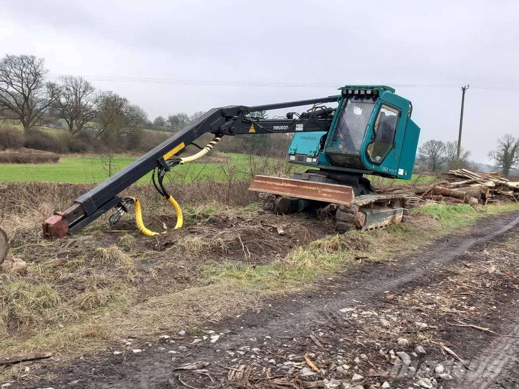 Neuson 132 HV T Harvester