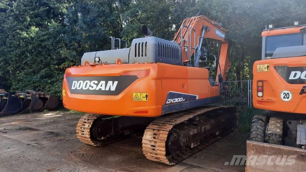 Doosan DX 300 LC-5 Raupenbagger
