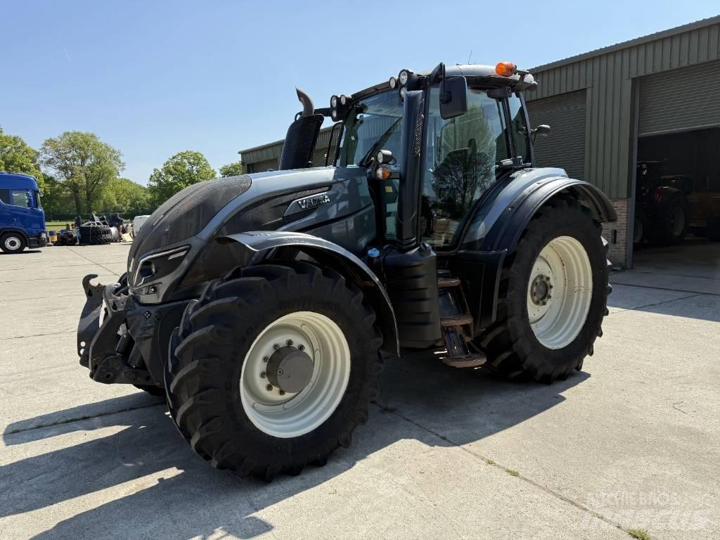 Valtra T174 Direct Traktoren