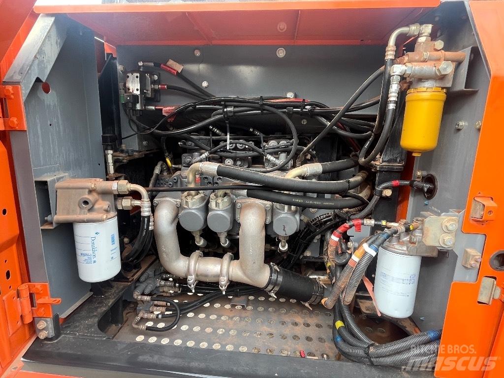 Hitachi ZX 250 LC-6 Raupenbagger