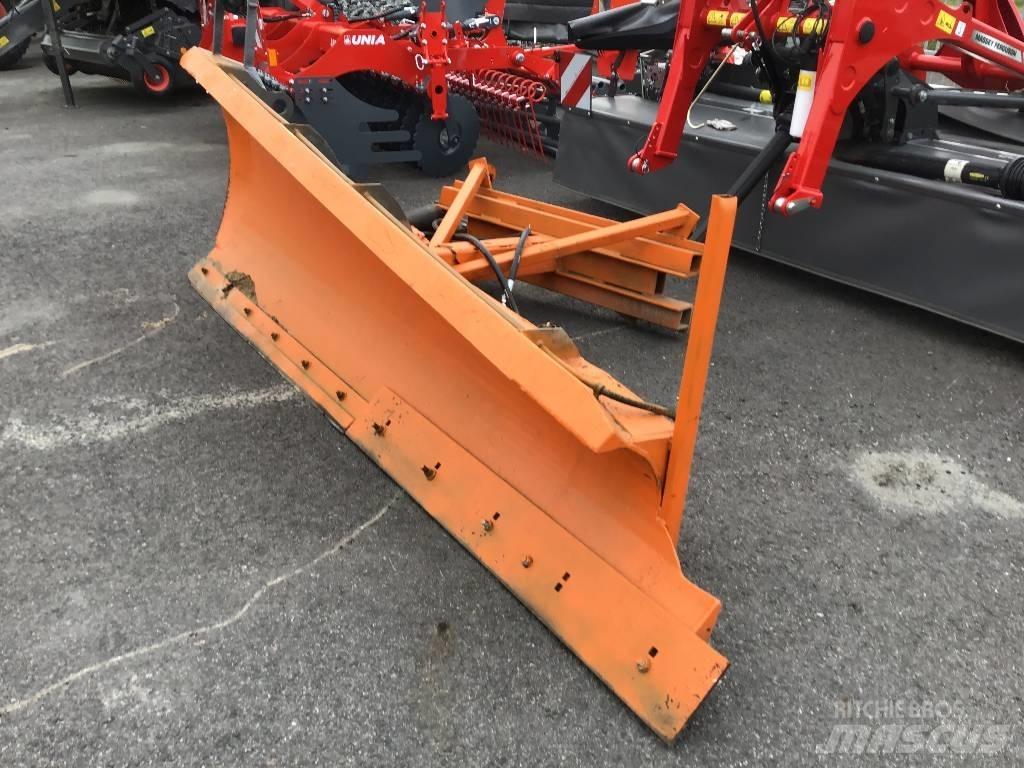  Pure 200 Schneeschilde und -pflüge