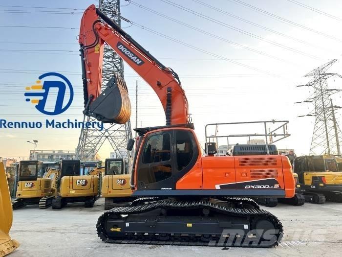 Doosan DX 300LC-9C Raupenbagger