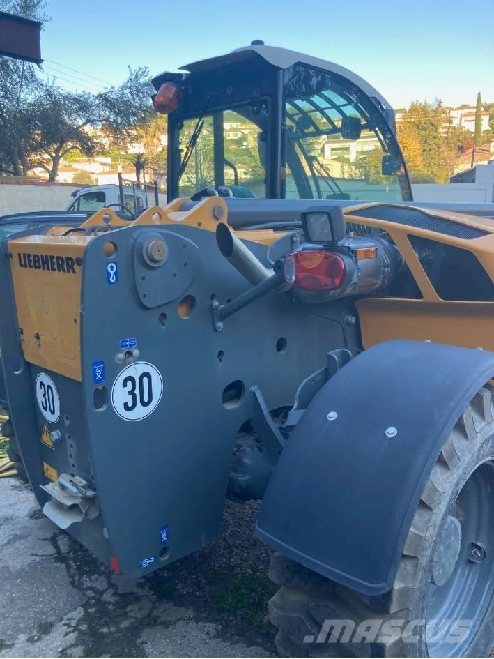 Liebherr T 33-10 Teleskoplader